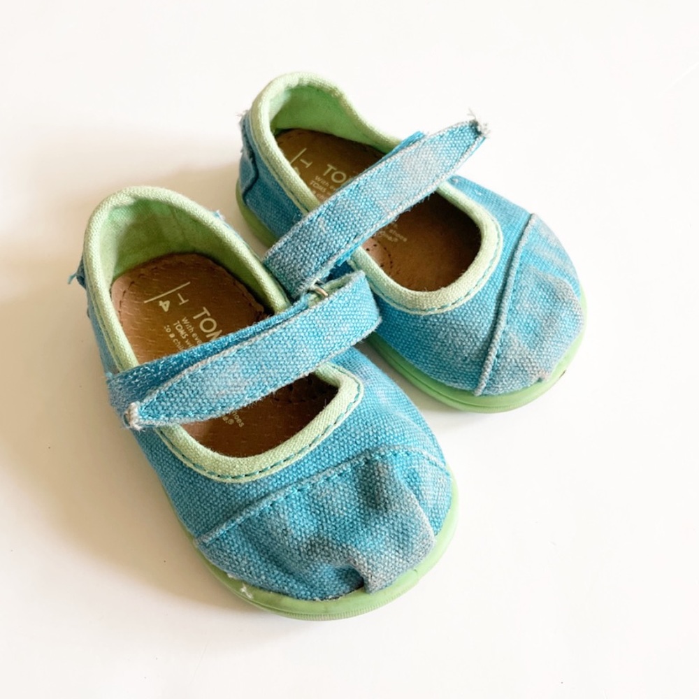 Toms Maryjane shoes